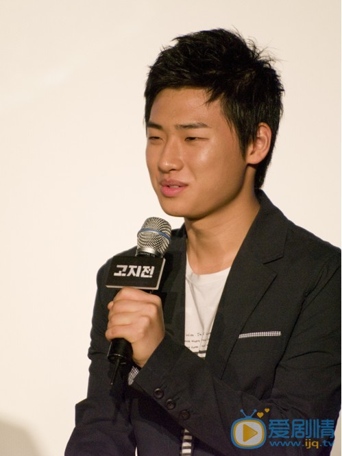 《打架吧鬼神》劇情介紹