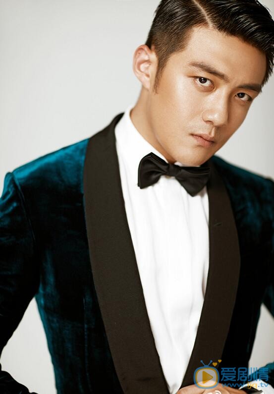  那年花開月正圓王世均是誰演的？王世均扮演者李澤鋒個人資料及生活寫真照欣賞
