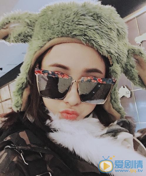 巴清傳巴七芙是誰？巴七芙扮演者彭小苒個人資料、寫真及生活照欣賞