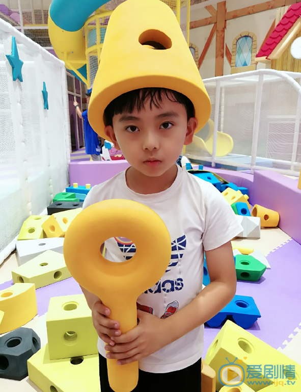 莊則熙個人資料簡介 莊則熙演藝經歷 莊則熙生活照圖片