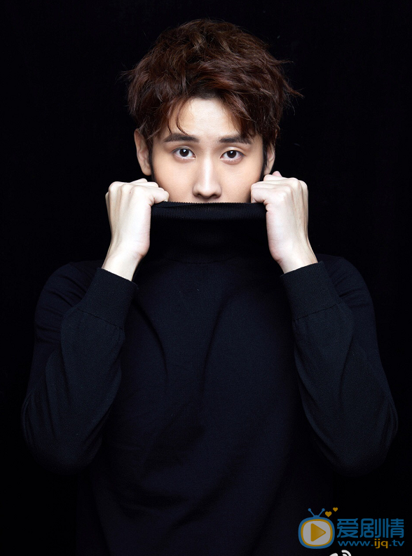  浪花一朵朵鄭凌曄是誰演的？鄭凌曄扮演者馬騤個人資料及生活照欣賞