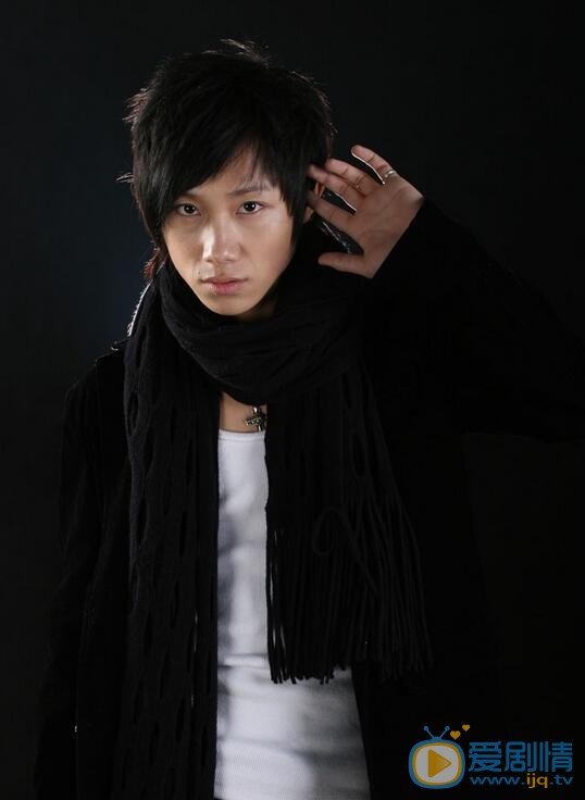 陳俊豪寫真  俊豪個人資料及家庭背景