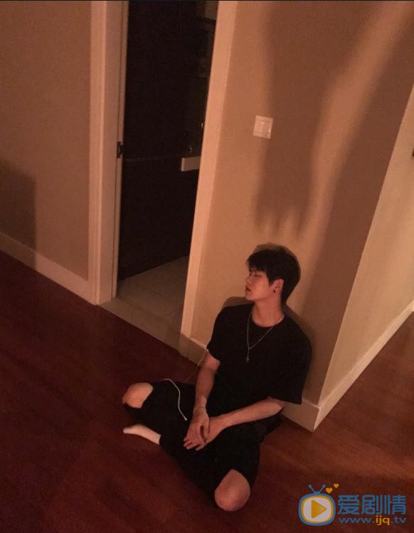 沙海小哥張起靈是誰扮演的？沙海小哥張起靈扮演者肖宇梁個人資料、寫真生活照