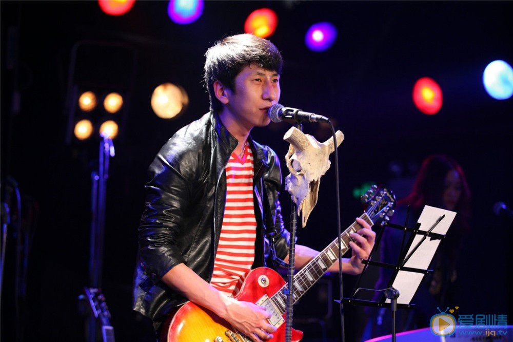 陳麒任個人資料 陳麒任演藝經歷 陳麒任寫真圖片