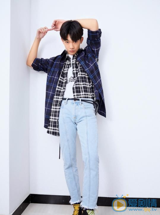 南方有喬木郝傑扮演著張宥浩個人資料、寫真生活照