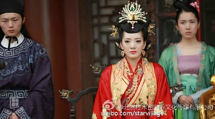 劉妍希《絕命卦師》劇照 劉妍希個人資料