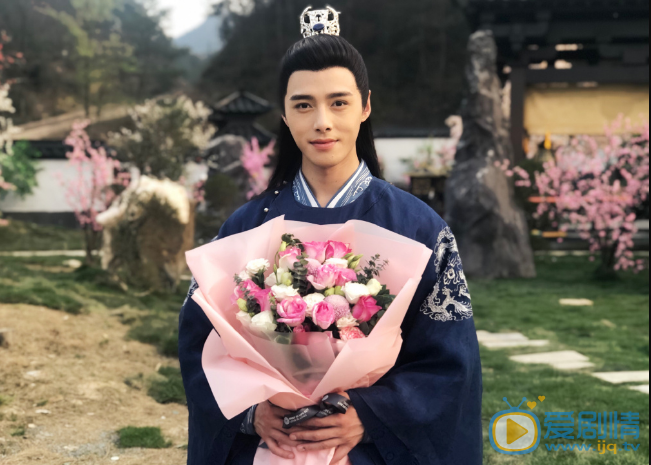 明月照我心李謙是由誰飾演的？他的結局怎么樣？