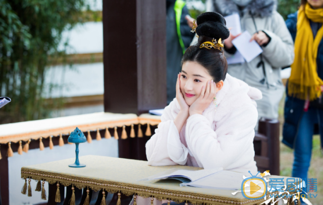 三千鴉殺是根據小說改編的嗎？改編自什麼小說？