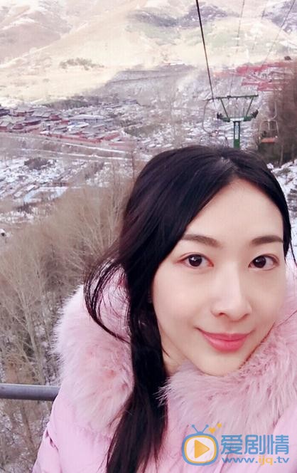 雙世寵妃曲盼兒是誰？雙世寵妃曲盼兒扮演者鍾祺個人資料、寫真及生活照欣賞