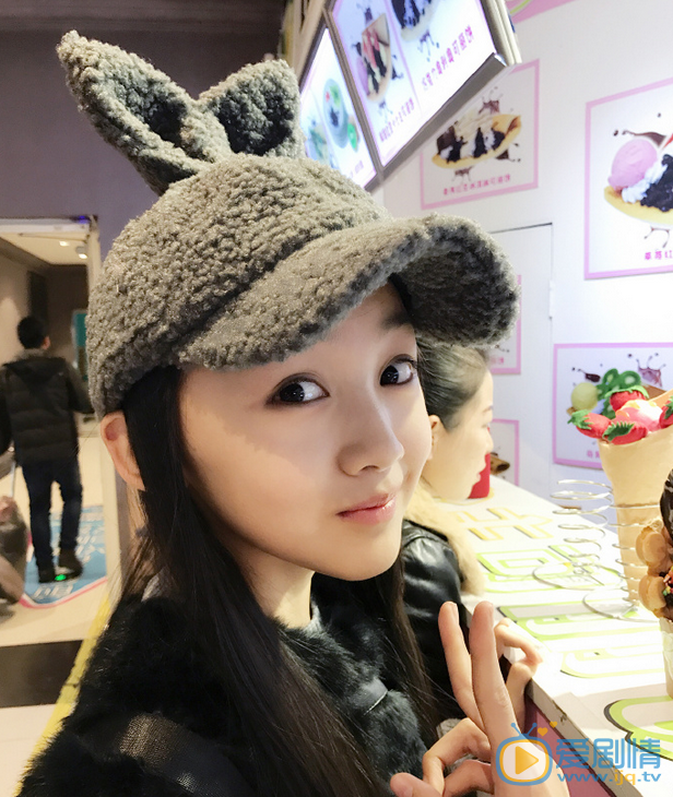 漂亮的李慧珍小時候的李慧珍是誰演的?曲芷含個人資料簡介