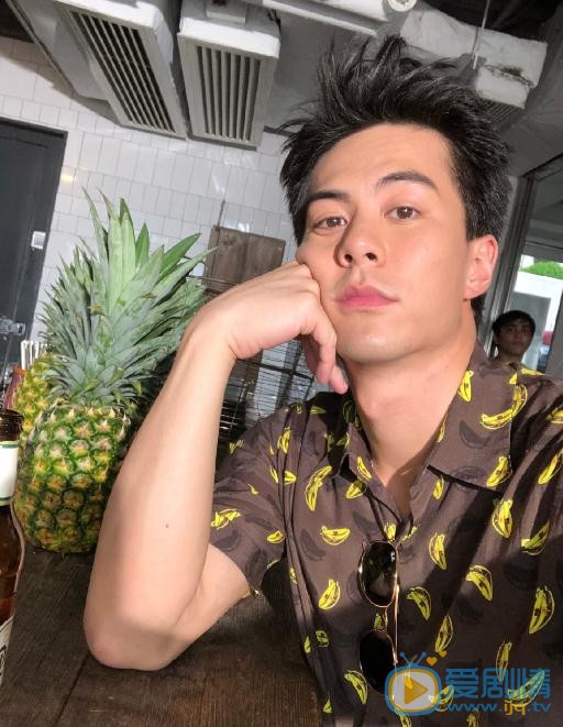 許你浮生若夢許星程是誰演的？許星程扮演者朱鑒然個人資料、寫真及生活照欣賞