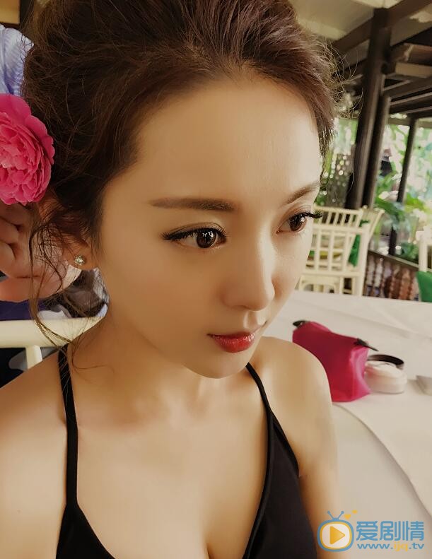 國民大生活馬絲絲是誰演的？馬絲絲扮演者小劉佳個人資料及生活寫真照欣賞