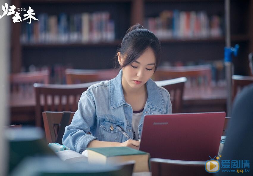 歸去來曝光全新蕭清劇照 唐嫣被贊最美女學霸