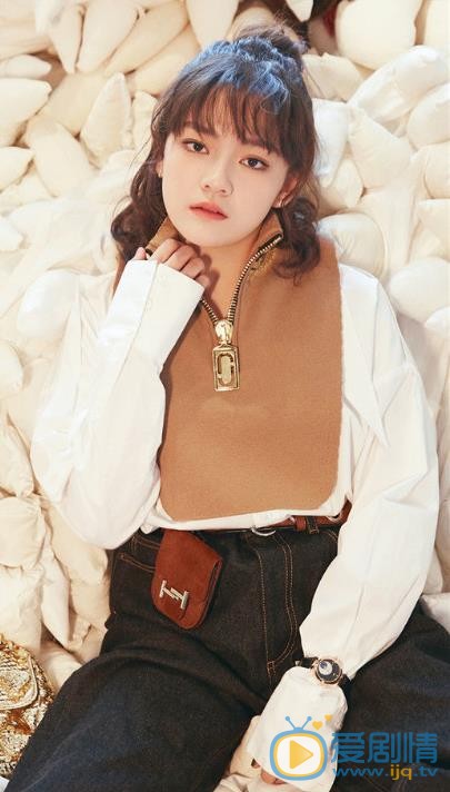 天坑鷹獵菜瓜是誰演的?菜瓜扮演者文淇個人資料、寫真及生活照欣賞