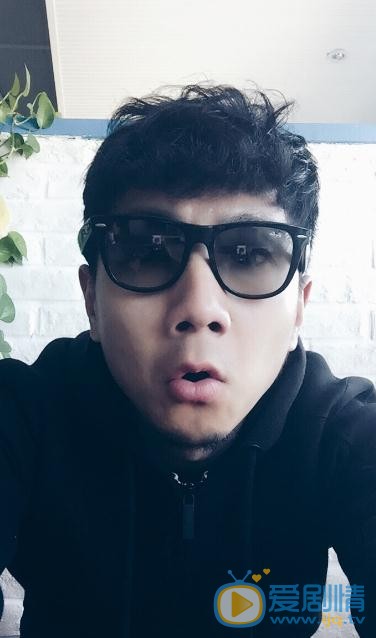 平凡歲月二膀子是誰演的？平凡歲月二膀子扮演者於笑個人資料、寫真及生活照欣賞