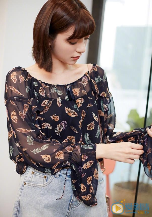 媚者無疆流光是誰扮演的？媚者無疆流光扮演者郭雪芙個人資料、寫真生活照欣賞