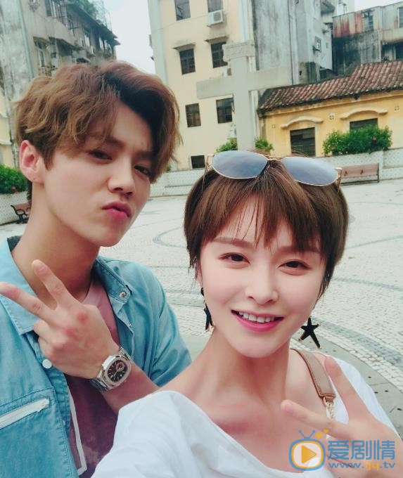 甜蜜暴擊程亞楠是誰扮演的?甜蜜暴擊程亞楠扮演者李萌萌個人資料、海量生活照