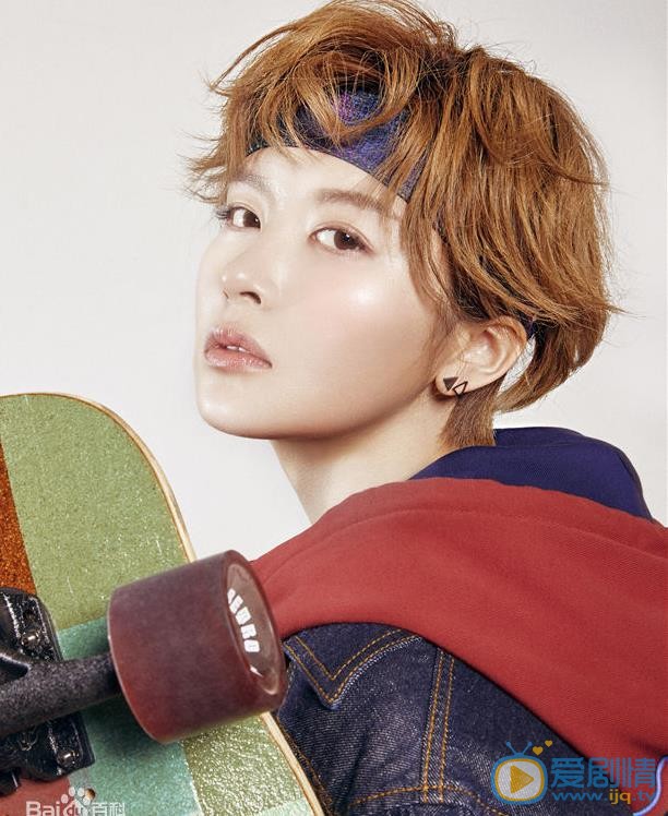 甜蜜暴擊程亞楠是誰扮演的?甜蜜暴擊程亞楠扮演者李萌萌個人資料、海量生活照