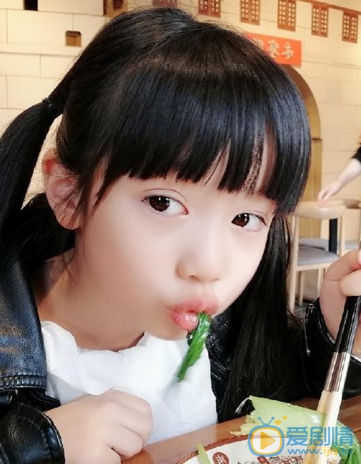 天衣無縫妞妞是誰扮演的？妞妞扮演者孫添垚個人資料、寫真及生活照欣賞