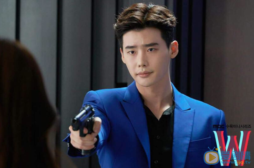 W-兩個世界吳妍珠在中槍後為何什麼事都沒有發生？