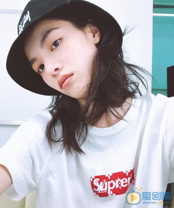 國士無雙黃飛鴻岑慧慧扮演者鍾楚曦個人資料、寫真生活照