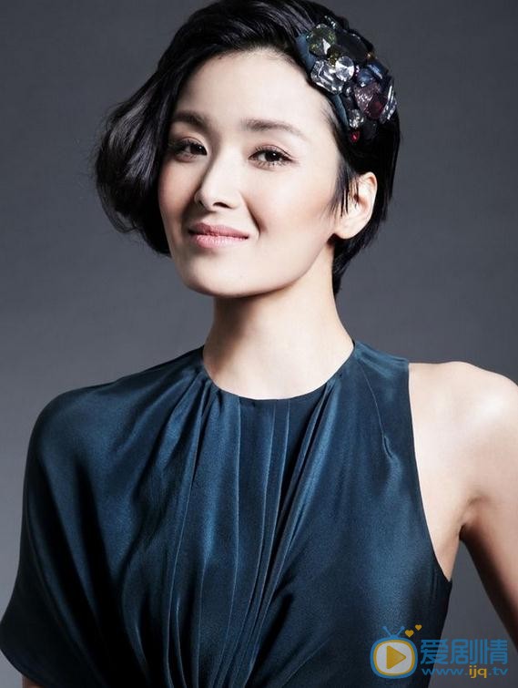 騾子和金子花姑是誰扮演的?花姑扮演者黃曼個人資料、寫真及生活照欣賞