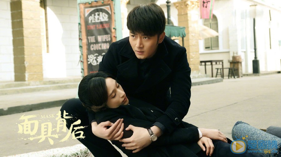 年代懸疑劇面具背後央視八套開播 李東學一飾兩角與張儷演夫妻