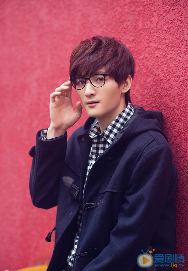 李昶個人資料簡介 李昶個人經歷家庭背景介紹 李昶圖片生活照