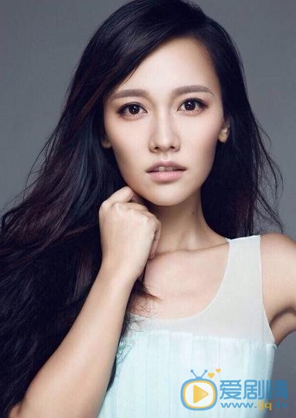 美人為餡辛佳是誰扮演的？辛佳扮演者孫驍驍個人資料、寫真及生活照欣賞