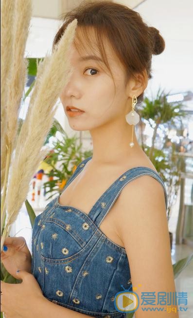 你和我的傾城時光陳雅怡是誰扮演的？陳雅怡扮演者林源個人資料、寫真及生活照欣賞