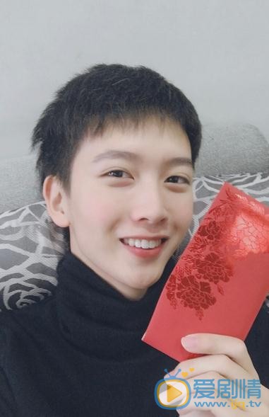 雙世寵妃2流觴是誰演的？流觴扮演者陳宥維個人資料、寫真及生活照欣賞