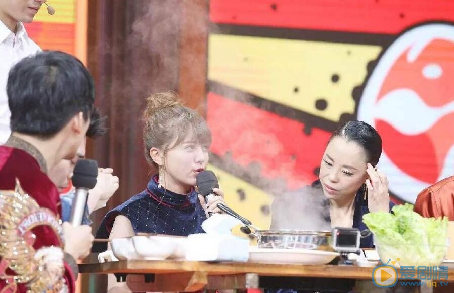 天天向上阿蘭即興唱的歌是什麼？阿蘭藏語歌是什麼意思？