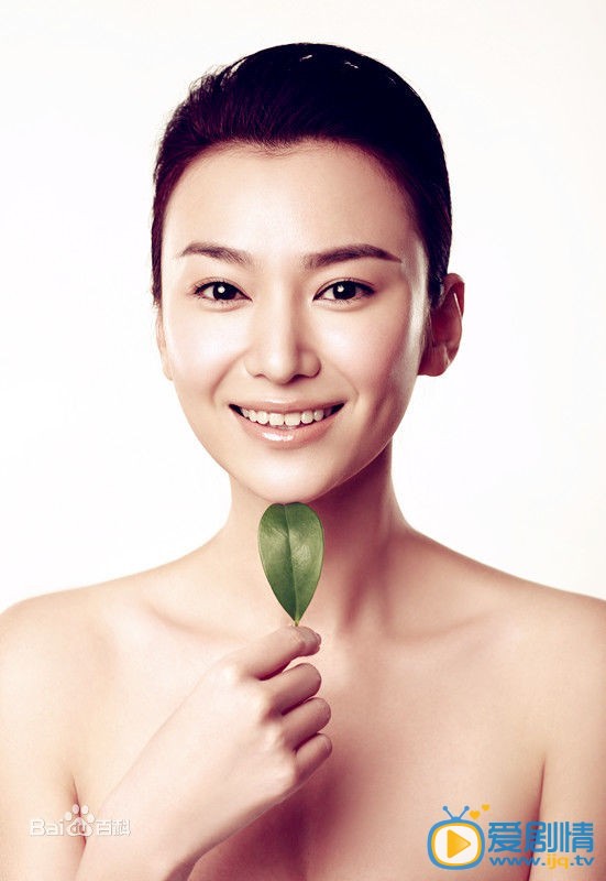 劉海戲金蟾蘿蔓艾晴扮演者唐熙寫真及生活照欣賞