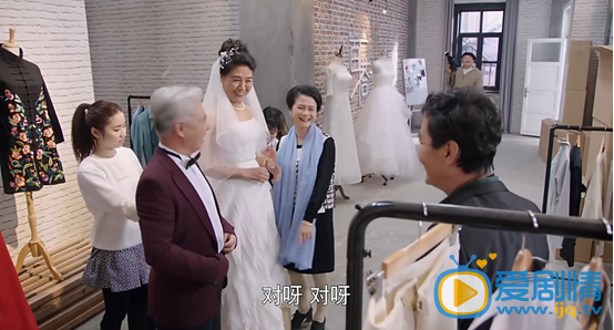 我是你的百搭穿幫鏡頭 畢然媽秒換絲襪 雅文專變魔術