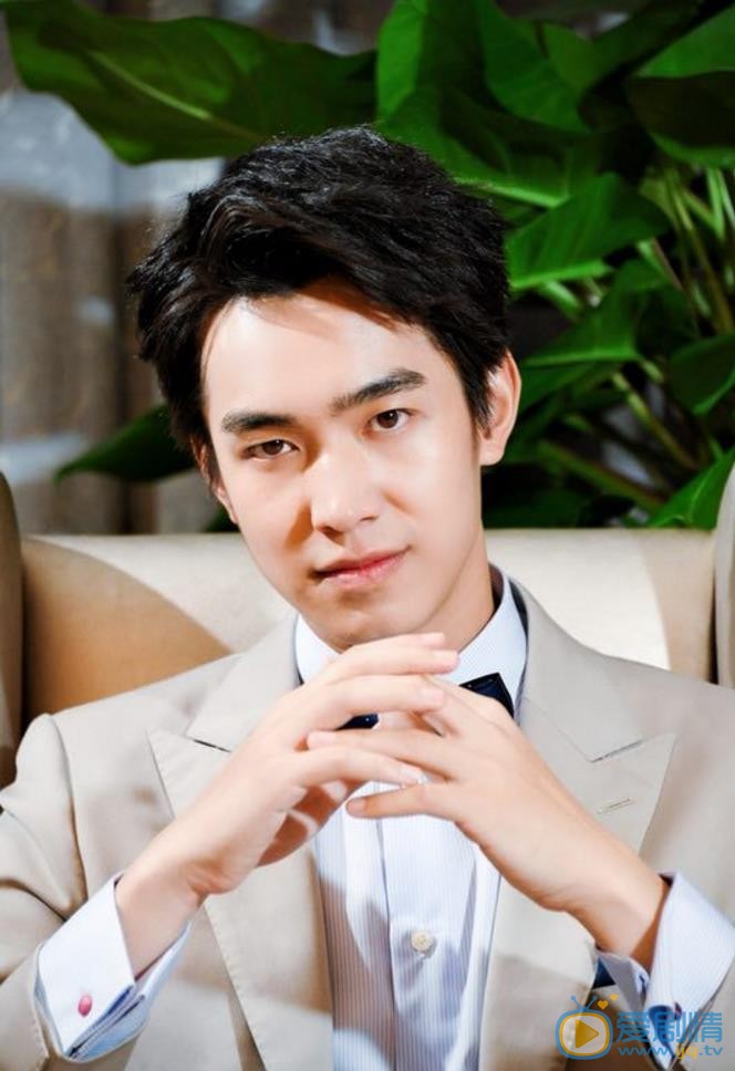 游泳先生藍天是誰扮演的？藍天扮演者嚴禹豪個人資料、寫真及生活照欣賞