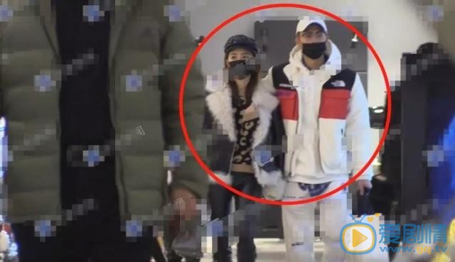 徐璐張銘恩牽手逛街戀情曝光 上演現實版《愛上北斗星男友》