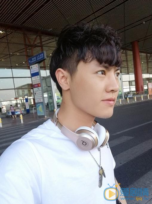 醉玲瓏衛長征是誰扮演的？醉玲瓏衛長征扮演者陳忻澤個人資料、寫真及生活照欣賞