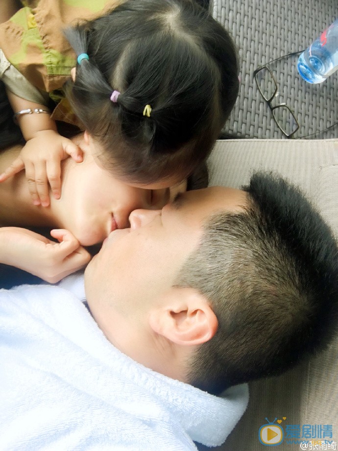 張雨綺發文澄清老公身份，醫生出身，曾育有一女