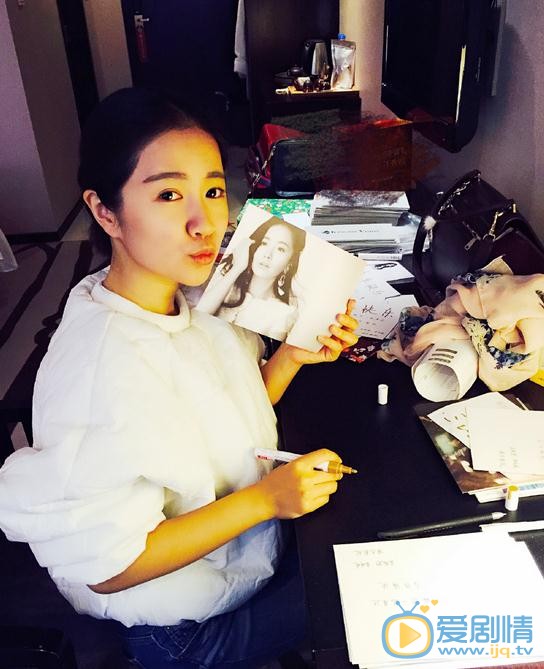 楚喬傳阿蘿是誰演的？阿蘿扮演者李春嬡個人資料、寫真及生活照欣賞