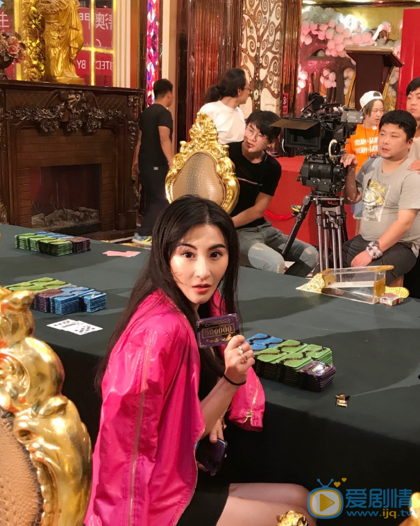 閻默涵個人資料簡介 閻默涵演藝經歷  閻默涵活動照片