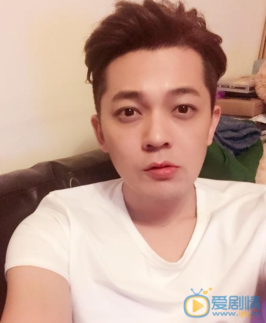 美味奇緣昆金是誰演的？美味奇緣昆金扮演者閆肅個人資料、寫真及生活照欣賞