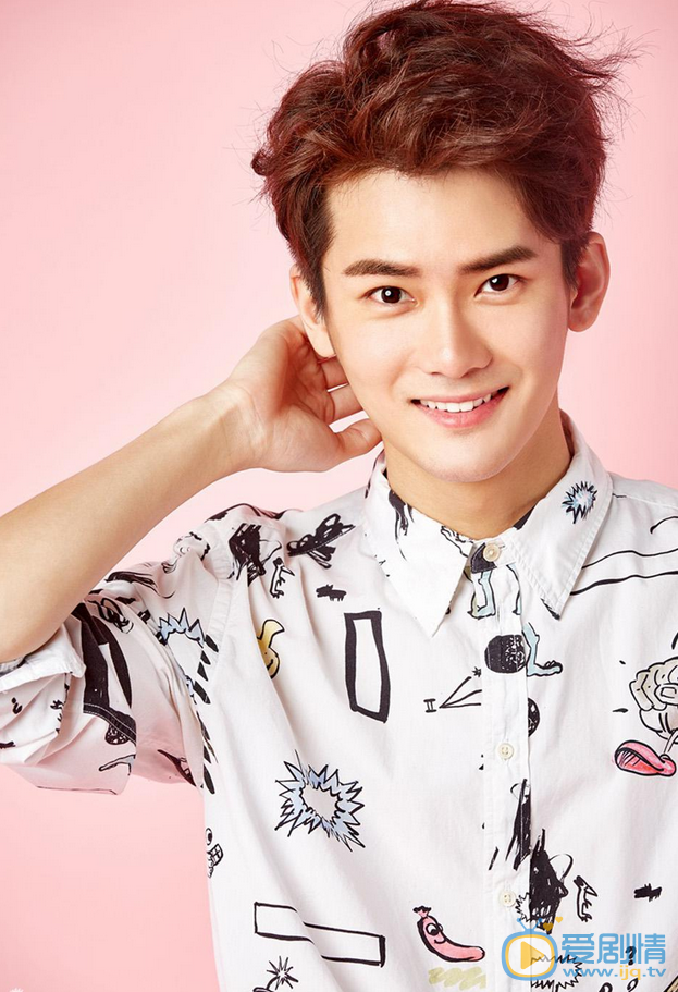 浪花一朵朵唐一白是誰演的？唐一白扮演者熊梓淇個人資料及寫真生活照欣賞