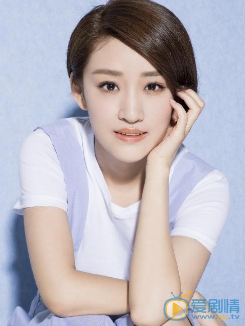 任坤個人資料簡介 任坤寫真