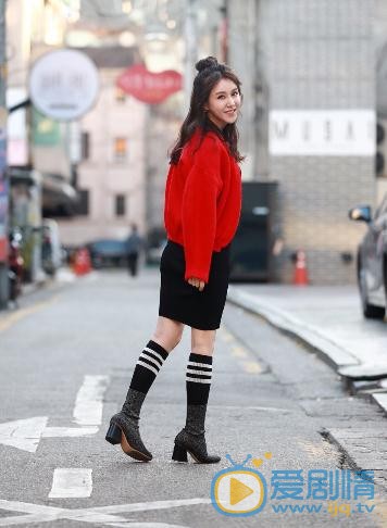 小樓又東風林美鳳是誰演的？林美鳳扮演者李欣聰個人資料、寫真及生活照欣賞