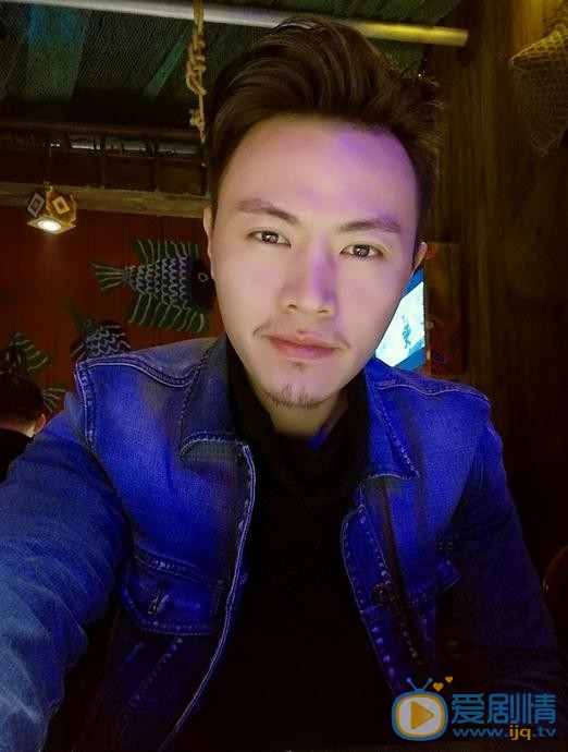 醉玲瓏衛長征是誰扮演的？醉玲瓏衛長征扮演者陳忻澤個人資料、寫真及生活照欣賞