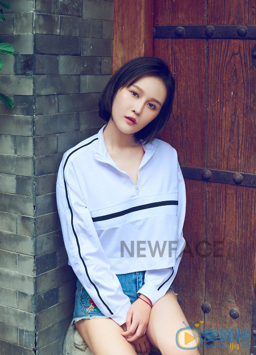 趙珈萱個人資料簡介 趙珈萱演藝經歷 趙珈萱圖片寫真