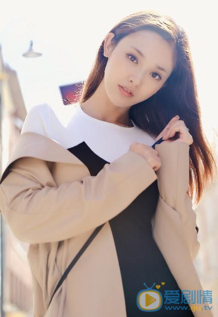 巴清傳巴七芙是誰？巴七芙扮演者彭小苒個人資料、寫真及生活照欣賞