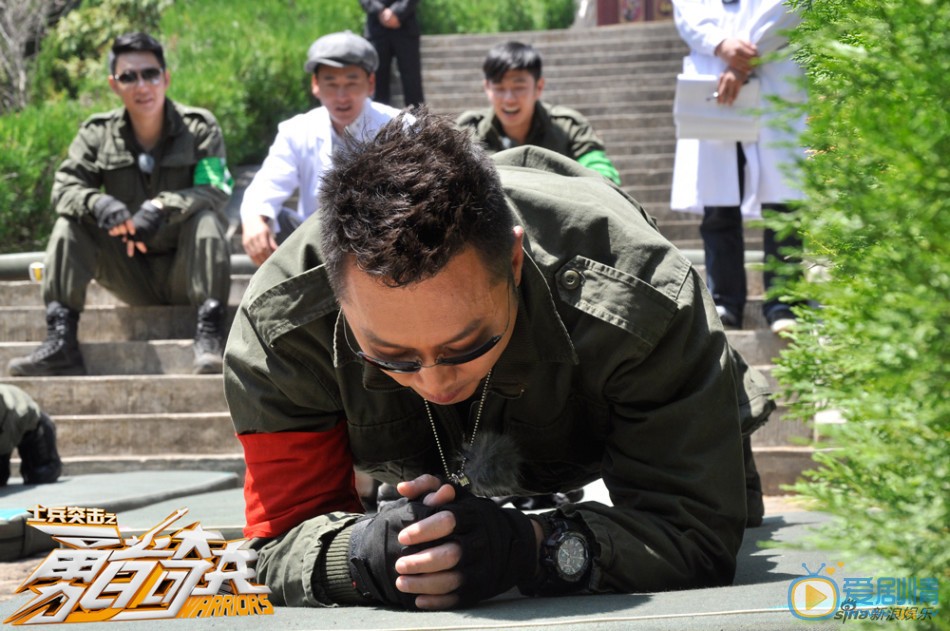 沈曉海個人資料簡介 沈曉海參加真人秀《勇者騎兵》照片