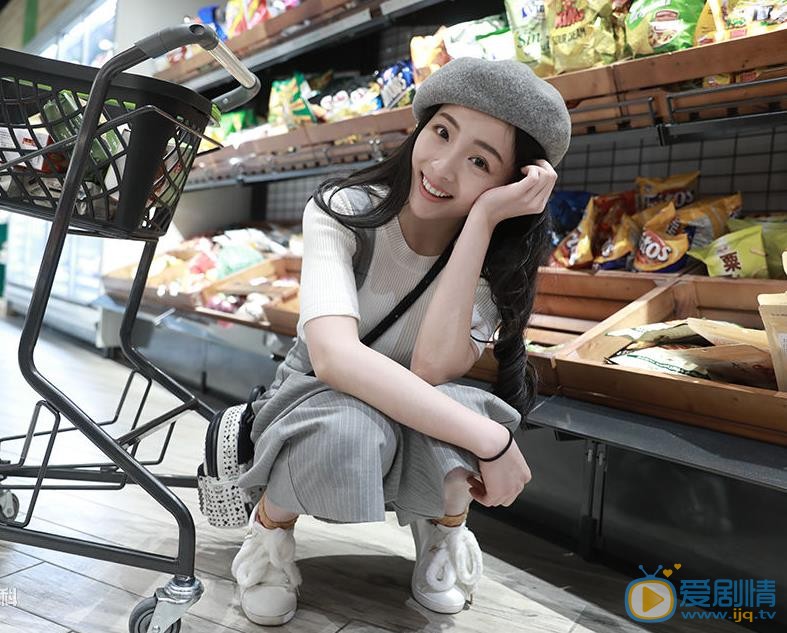 沙海聲聲慢是誰扮演的？沙海聲聲慢扮演者厲藺菲個人資料、寫真生活照欣賞