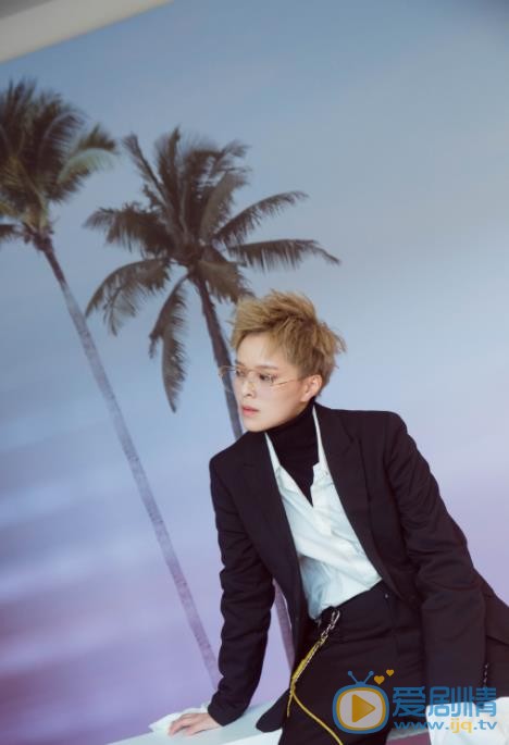 楊芸晴個人資料簡介 楊芸晴家庭背景及早年經歷